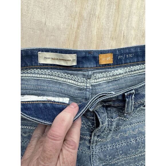 Pilcro and the Letterpress Anthropologie Denim Shorts embroidered size 26 - Picture 2 of 3